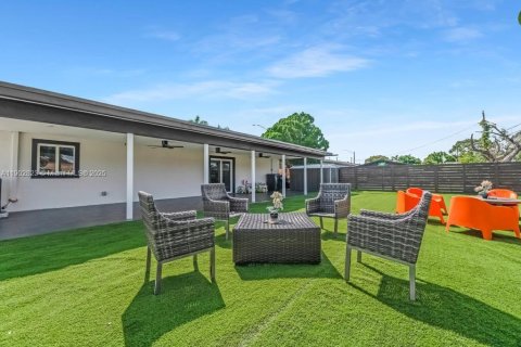 Casa en venta en Hollywood, Florida, 4 dormitorios, 119.84 m2 № 2056813 - foto 30