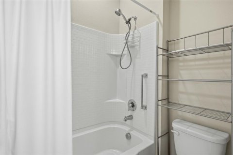 Villa ou maison à vendre à Kissimmee, Floride: 4 chambres, 264.86 m2 № 2266724 - photo 7