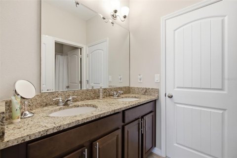 Villa ou maison à vendre à Kissimmee, Floride: 4 chambres, 264.86 m2 № 2266724 - photo 6