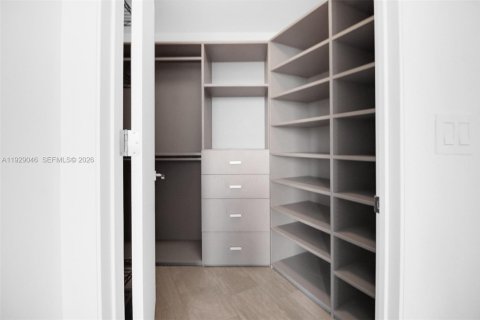 Купить кондоминиум в Форт-Лодердейл, Флорида 6 комнат, 243.96м2, № 1998213 - фото 12