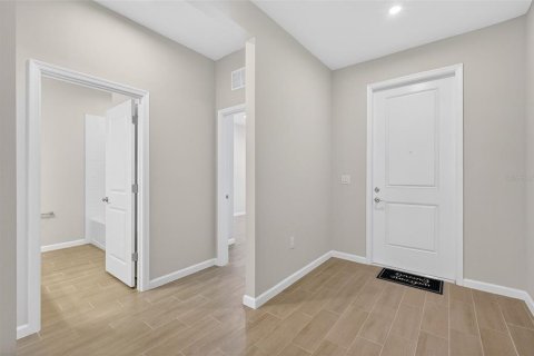 Casa en venta en Lady Lake, Florida, 4 dormitorios, 222.41 m2 № 2205955 - foto 15