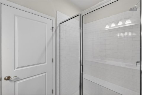 Casa en venta en Lady Lake, Florida, 4 dormitorios, 222.41 m2 № 2205955 - foto 12