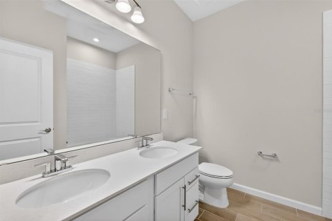 Casa en venta en Lady Lake, Florida, 4 dormitorios, 222.41 m2 № 2205955 - foto 26
