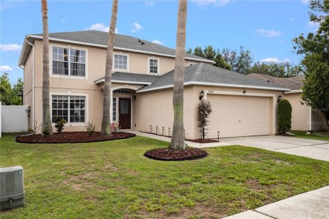 Casa en Land O' Lakes, Florida 3 dormitorios, 206.43 m2 № 2215391