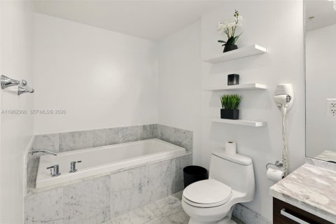 Снять в аренду кондоминиум в Майами, Флорида 1 спальня, 74.88м2, № 2024910 - фото 16