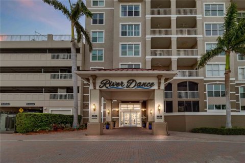 Condominio en venta en Bradenton, Florida, 3 dormitorios, 180.23 m2 № 1626170 - foto 2