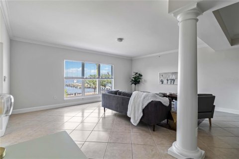 Condominio en venta en Bradenton, Florida, 3 dormitorios, 180.23 m2 № 1626170 - foto 6
