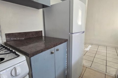 Casa en alquiler en Miami Beach, Florida, 2 dormitorios, 55.74 m2 № 1983992 - foto 19