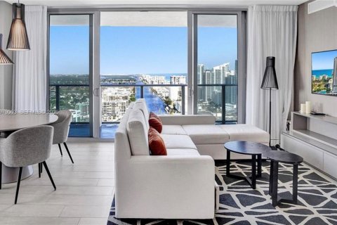 Condo à Hollywood, Floride, 2 chambres  № 2079396