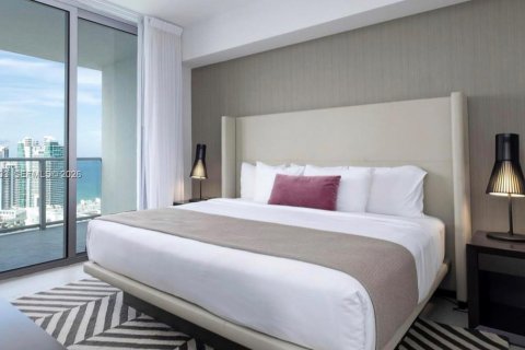 Condo in Hollywood, Florida, 2 bedrooms  № 2079396 - photo 7