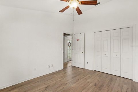 House in Brandon, Florida 3 bedrooms, 140.84 sq.m. № 2323012 - photo 18