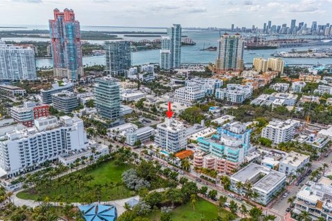 Condominio en alquiler en Miami Beach, Florida, 2 dormitorios, 125.42 m2 № 2006191 - foto 7