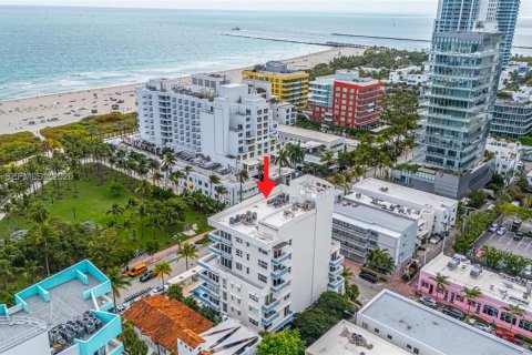 Condominio en alquiler en Miami Beach, Florida, 2 dormitorios, 125.42 m2 № 2006191 - foto 11