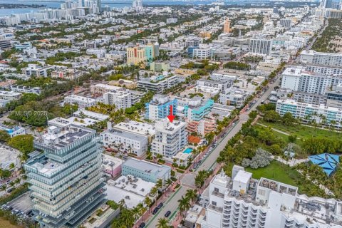 Condominio en alquiler en Miami Beach, Florida, 2 dormitorios, 125.42 m2 № 2006191 - foto 14