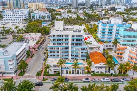 Condominio en alquiler en Miami Beach, Florida, 2 dormitorios, 125.42 m2 № 2006191 - foto 5