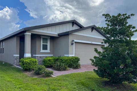 House in Poinciana, Florida 3 bedrooms, 137.87 sq.m. № 2198889 - photo 4