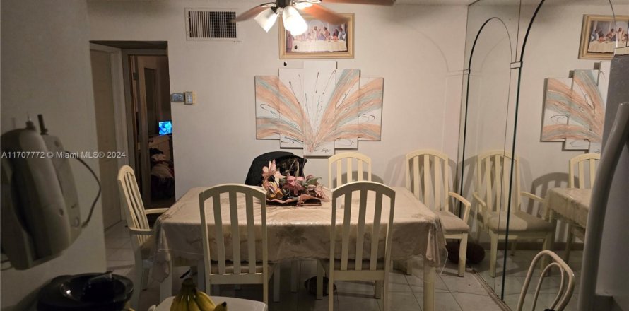 Condo in Miami Gardens, Florida, 1 bedroom  № 1868029