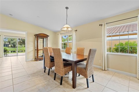 Duplex in Orlando, Florida 2 bedrooms, 158.68 sq.m. № 1899786 - photo 15