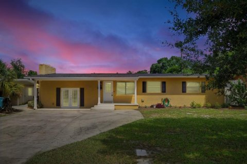 Casa en venta en Orlando, Florida, 3 dormitorios, 180.88 m2 № 1914880 - foto 2