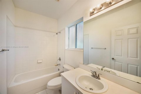 Adosado en venta en Homestead, Florida, 2 dormitorios, 104.79 m2 № 1834056 - foto 28