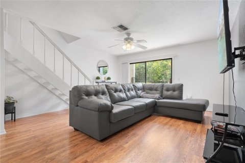 Adosado en venta en Tampa, Florida, 2 dormitorios, 102.56 m2 № 1751426 - foto 5