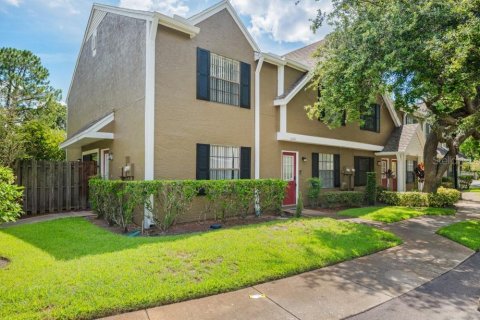 Adosado en venta en Tampa, Florida, 2 dormitorios, 102.56 m2 № 1751426 - foto 1