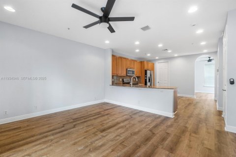 Купить таунхаус в Юпитер, Флорида 3 спальни, 181.44м2, № 1992540 - фото 15