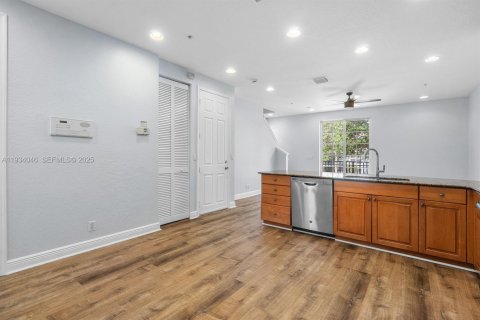 Купить таунхаус в Юпитер, Флорида 3 спальни, 181.44м2, № 1992540 - фото 10