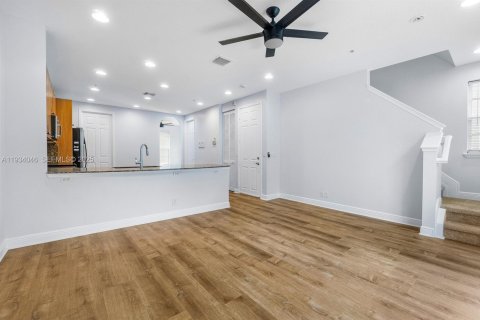 Купить таунхаус в Юпитер, Флорида 3 спальни, 181.44м2, № 1992540 - фото 16