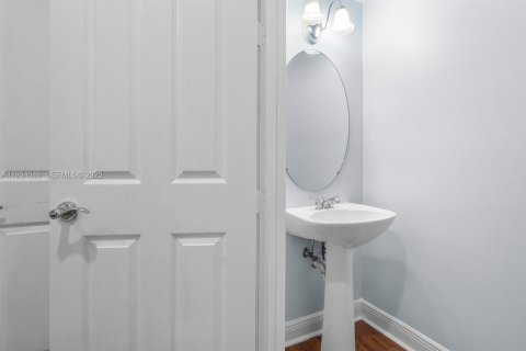 Купить таунхаус в Юпитер, Флорида 3 спальни, 181.44м2, № 1992540 - фото 6