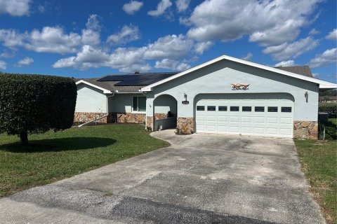 Villa ou maison à Weeki Wachee, Floride 3 chambres, 150.59 m2 № 2419914