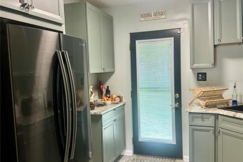 Casa en venta en Tampa, Florida, 2 dormitorios, 80.17 m2 № 1912673 - foto 27