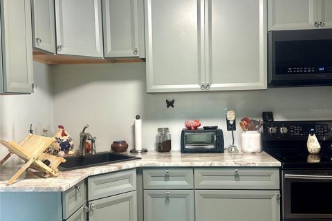 Casa en venta en Tampa, Florida, 2 dormitorios, 80.17 m2 № 1912673 - foto 24