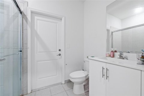 House in Homestead, Florida 5 bedrooms, 276.29 sq.m. № 1942349 - photo 27