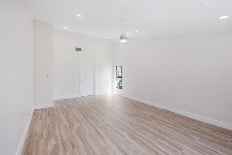 Casa en venta en Orlando, Florida, 4 dormitorios, 232.53 m2 № 1612922 - foto 27