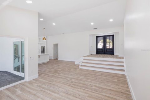 Casa en venta en Orlando, Florida, 4 dormitorios, 232.53 m2 № 1612922 - foto 18