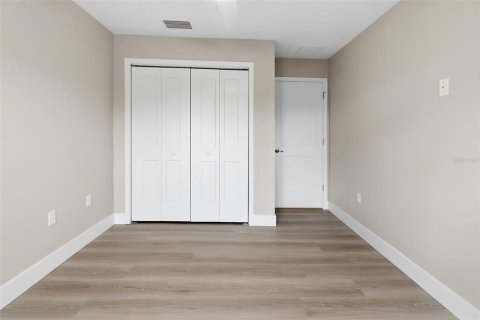 Townhouse in Ocala, Florida 3 bedrooms, 176.51 sq.m. № 2198948 - photo 19