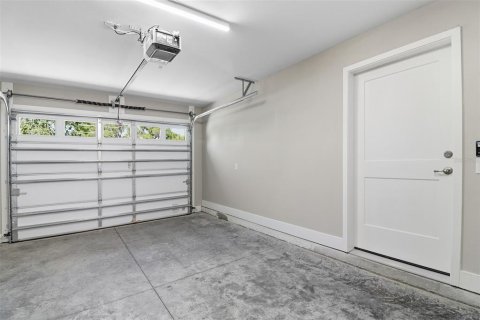 Townhouse in Ocala, Florida 3 bedrooms, 176.51 sq.m. № 2198948 - photo 24