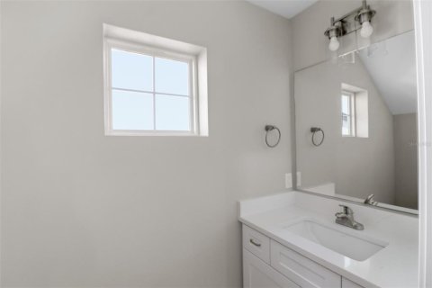 Townhouse in Ocala, Florida 3 bedrooms, 176.51 sq.m. № 2198948 - photo 12