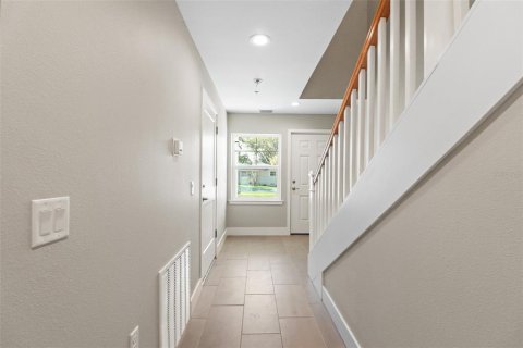 Townhouse in Ocala, Florida 3 bedrooms, 176.51 sq.m. № 2198948 - photo 5
