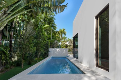 Купить виллу или дом в Майами-Бич, Флорида 4 спальни, 256.5м2, № 2043491 - фото 9