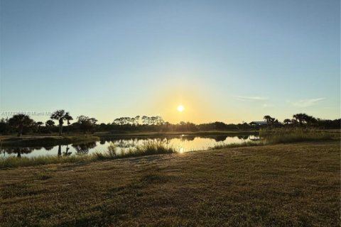 Купить коммерческую недвижимость в Виро-Бич, Флорида № 1958433 - фото 28