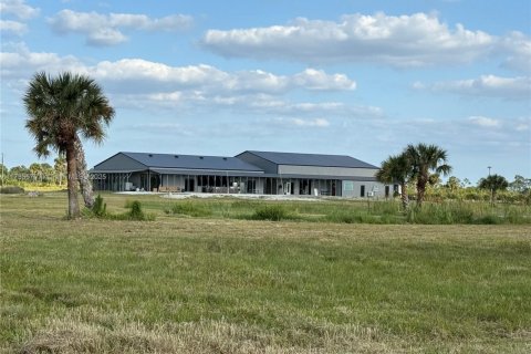 Купить коммерческую недвижимость в Виро-Бич, Флорида № 1958433 - фото 9