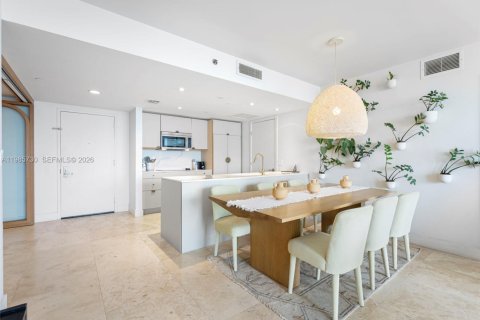 Copropriété à louer à Miami, Floride: 2 chambres, 126.07 m2 № 2048768 - photo 14