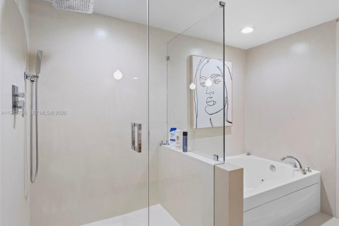 Copropriété à louer à Miami, Floride: 2 chambres, 126.07 m2 № 2048768 - photo 24