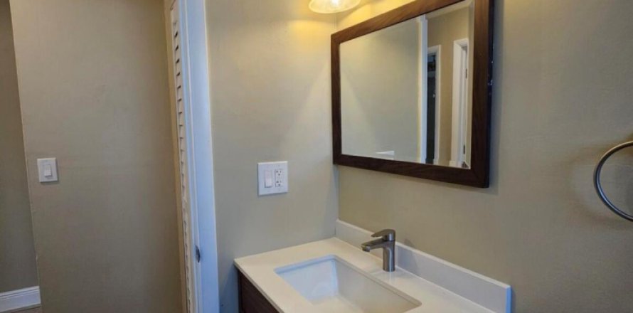 Appartement à Riviera Beach, Floride 2 chambres, 570.79 m2 № 1146155