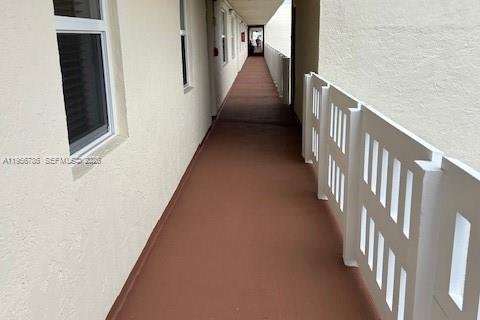 Купить кондоминиум в Дания-Бич, Флорида 2 спальни, 110.55м2, № 2010672 - фото 3