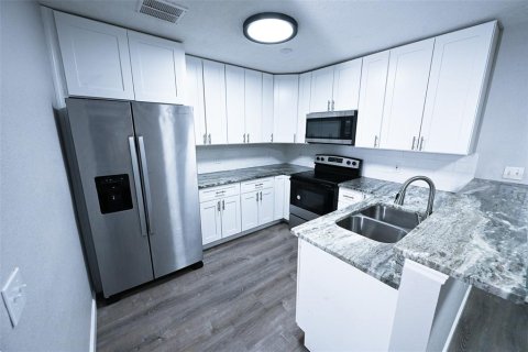 House in Jacksonville, Florida 3 bedrooms, 94.76 sq.m. № 1733286 - photo 10
