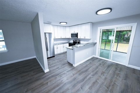 House in Jacksonville, Florida 3 bedrooms, 94.76 sq.m. № 1733286 - photo 8