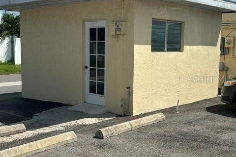 Immobilier commercial à Englewood, Floride № 2367519